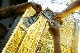 Hiện Việt Nam có 23 tổ chức tín dụng huy động và cho vay bằng vàng.